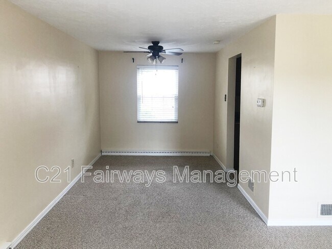 Building Photo - 305 E Edgewood Ave