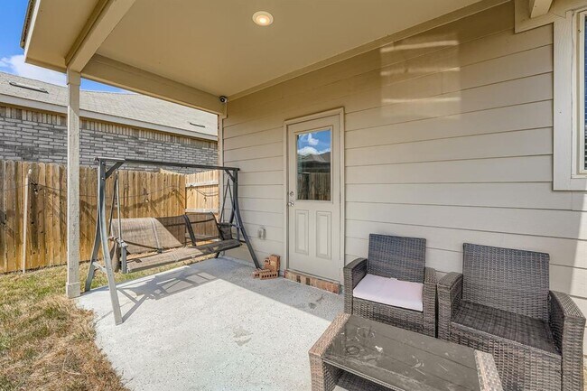 Building Photo - 144 Gunther Way