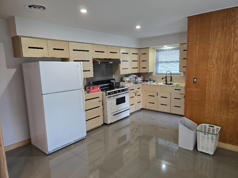 Building Photo - 6414 Neff St