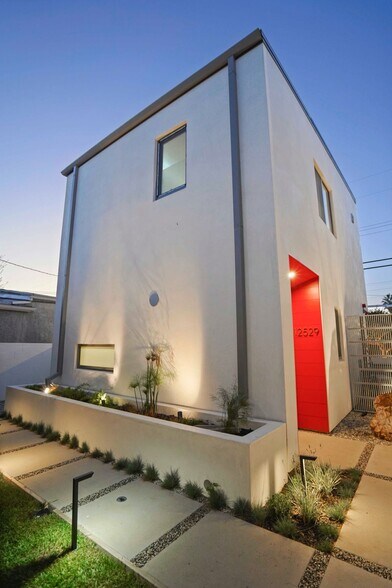 Building Photo - 12529 Wagner St