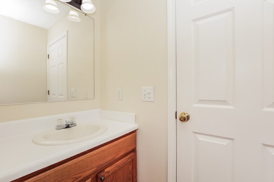 Building Photo - 2313 Leighton Way