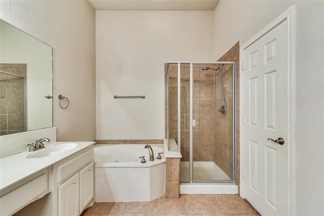 Building Photo - 34 Painted Rock Ct