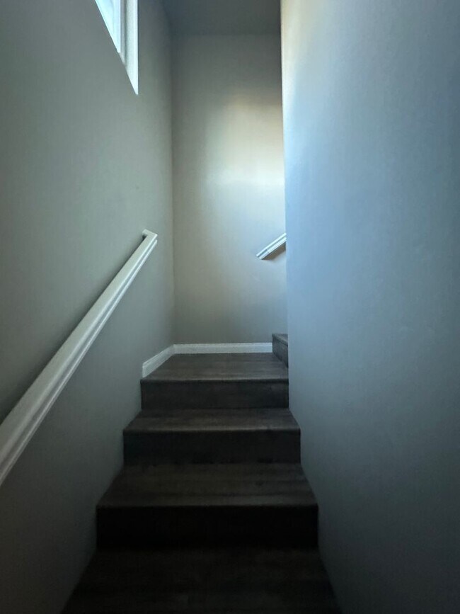 Building Photo - Charming 3 Bedroom 2 bathroom back house in the heart of San Diego's most desirable neighborhoods!