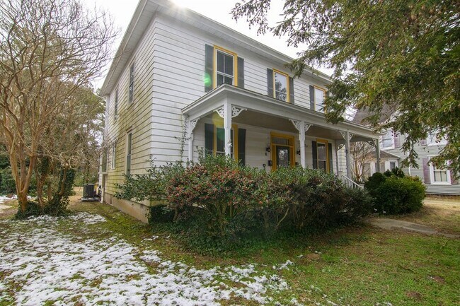 Building Photo - 26 North St