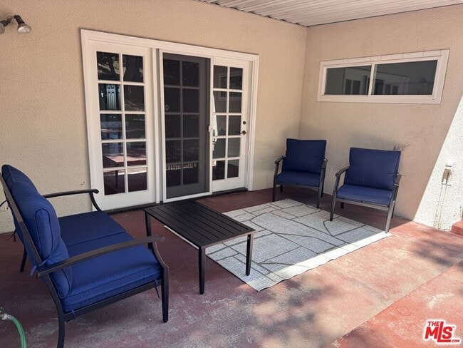 Building Photo - 2925 Dona Susana Dr