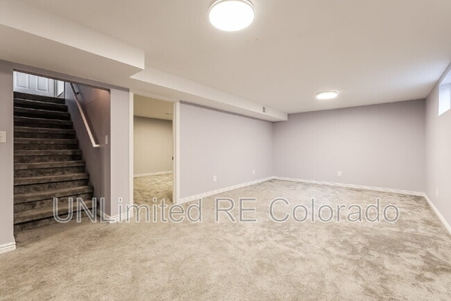 Building Photo - 6646 S Kit Carson St
