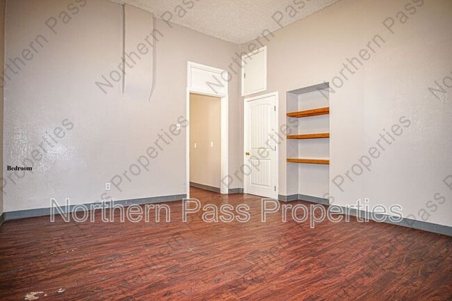Building Photo - 1104 Myrtle Ave