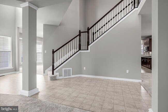 Building Photo - 243 Wavyleaf Dr