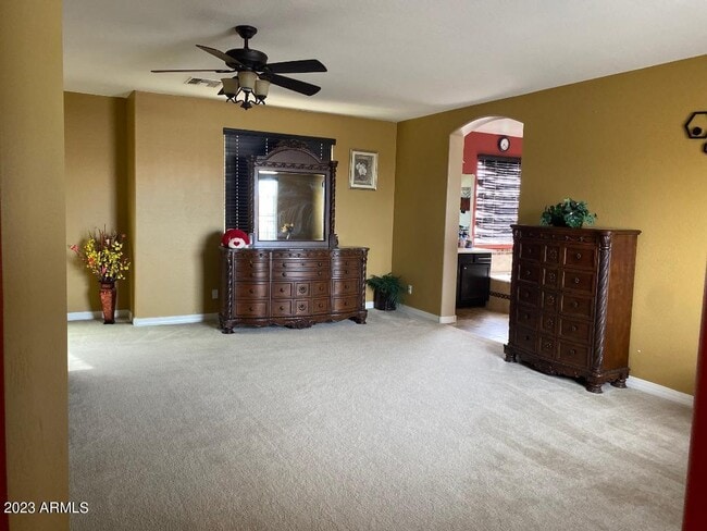 Building Photo - 2757 E Powell Way