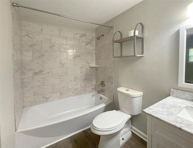 Building Photo - 15095 Conroe Bay Blvd