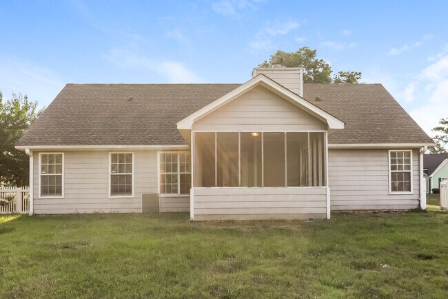 Building Photo - 35 N Greenfield Cir