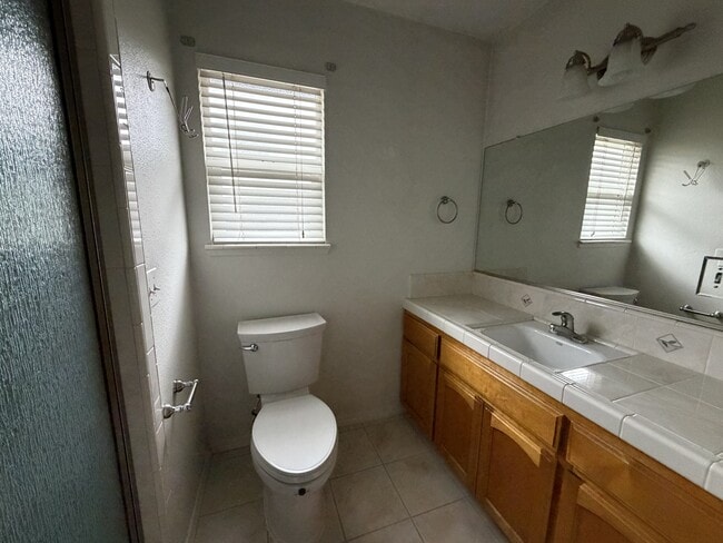 Building Photo - 221 S 7th St