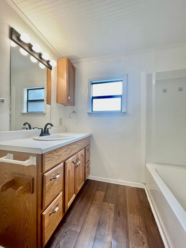 Building Photo - Spacious updated 3 bedroom, 2 bathroom home on acreage