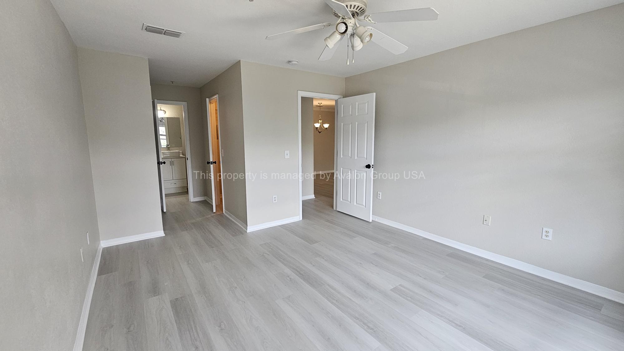 Building Photo - 7800 Point Meadows Dr