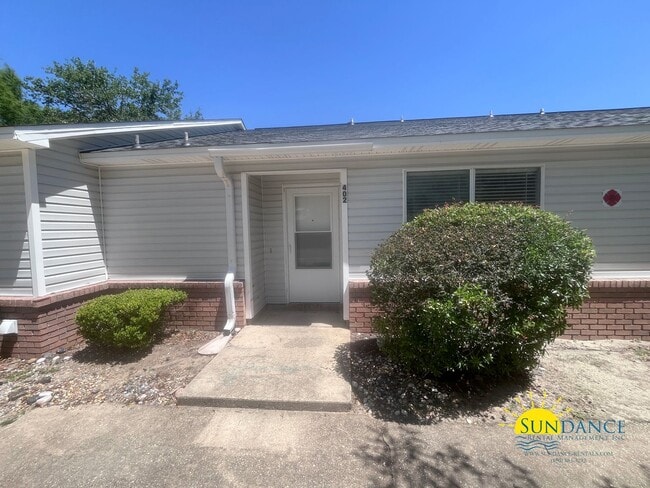 Building Photo - Nice 2 Bedroom Unit in Niceville!