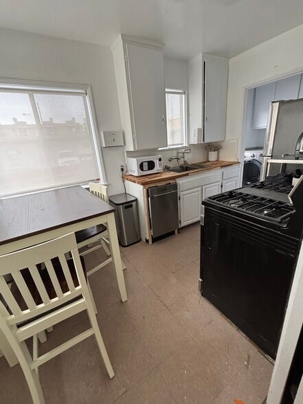 Building Photo - 3820 Keystone Ave