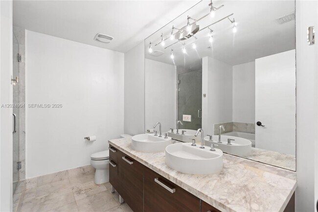 Building Photo - 244 Biscayne Blvd