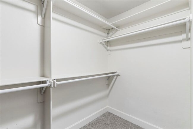 Building Photo - 5307 S Bellview Rd