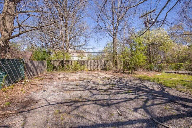 Building Photo - 14717 Milverton Rd