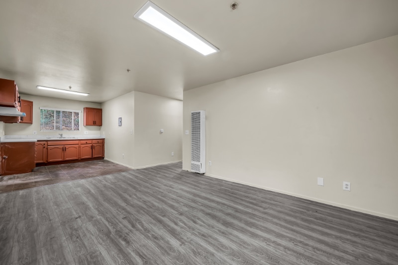 Building Photo - 5243 Huntington Dr N