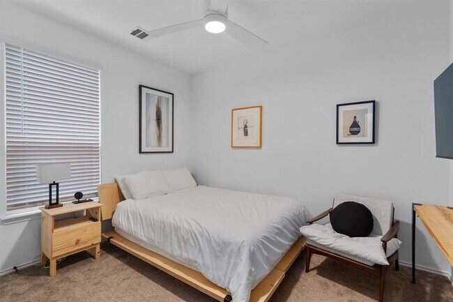 Building Photo - 6408 Wagon Spring St