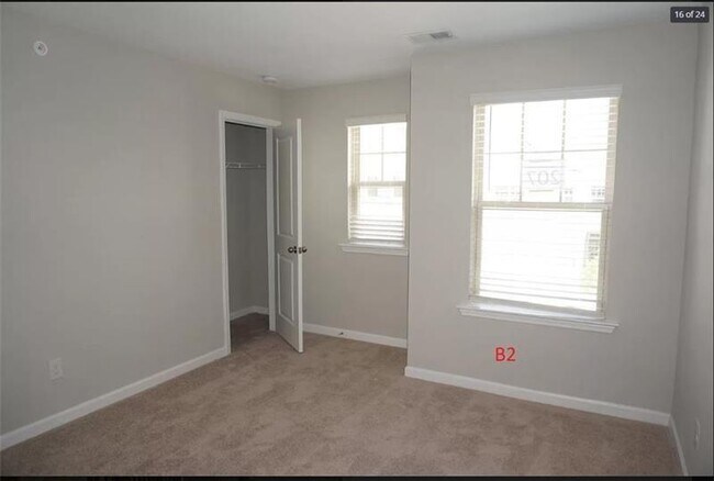 Building Photo - 1366 Endicott Ct