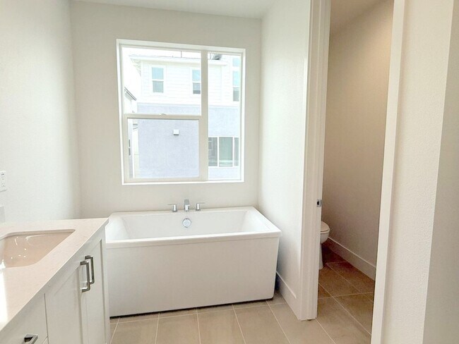 Building Photo - Newly Built ! Be The First To Live Here ! Modern Detached Home In New City Village !