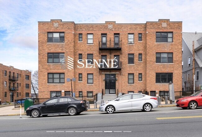 Building Photo - 473 Broadway