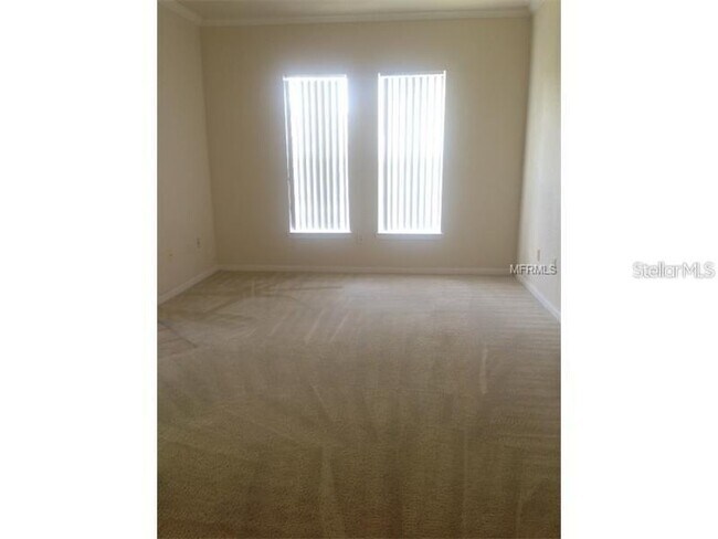 Building Photo - 9320 Crescent Loop Cir