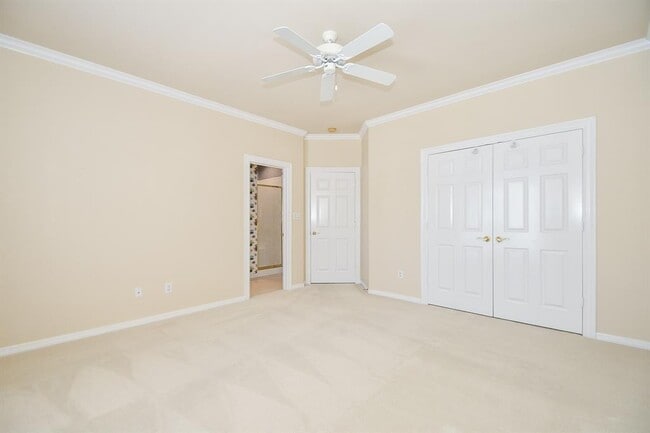 Building Photo - 2124 Nantucket Dr