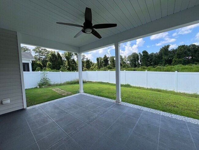 Building Photo - 120 Alta Crst Ln