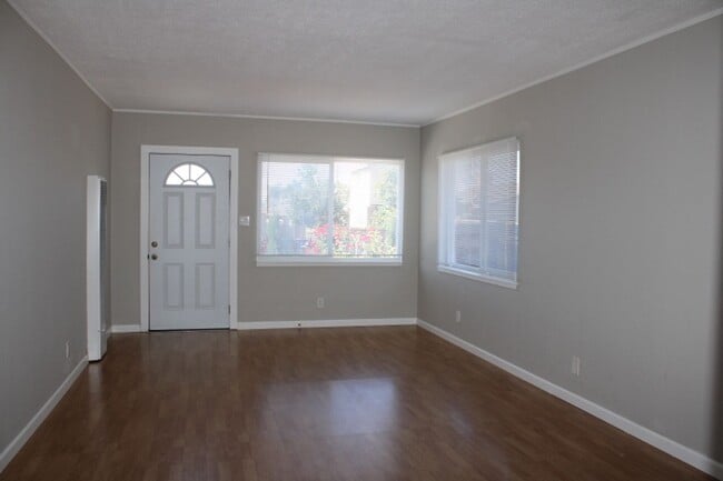 Building Photo - 1117 Palmer Ave