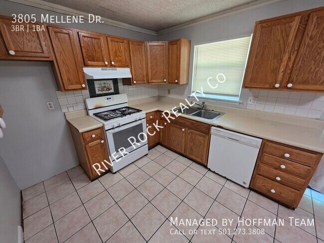 Building Photo - 3805 Mellene Dr