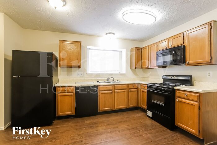 Building Photo - 2602 Woodsorrel Dr