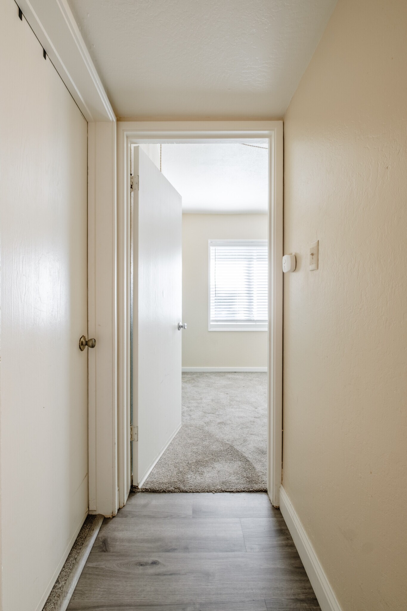 Building Photo - 5521 27th Ave