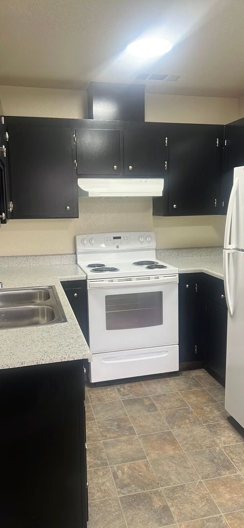 Building Photo - 1930 K St