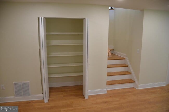 Building Photo - 9012 Paddock Ln