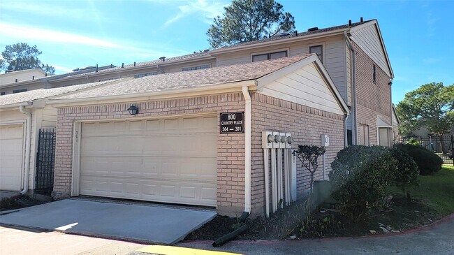 Building Photo - 800 Country Pl Dr