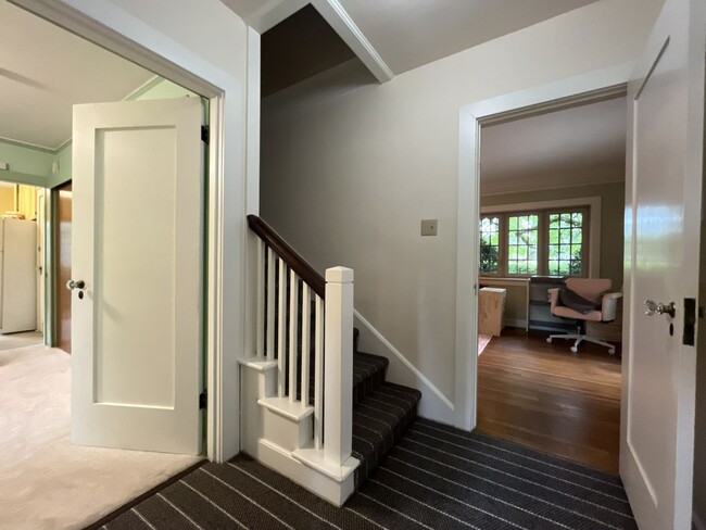 Building Photo - Charming Cottage Home with Timeless Character, Hardwood Floors, Flexible Living Spaces, and Expan...