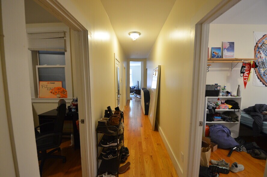 Building Photo - 37 Brookline St