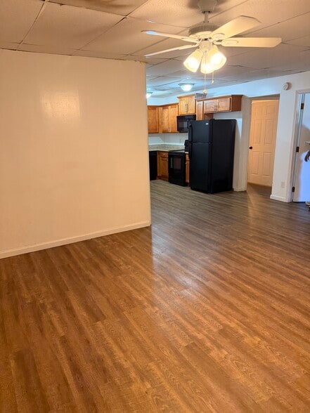 Building Photo - 4411 Chastant St