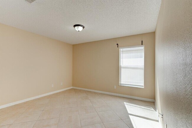 Building Photo - 154 Bristol Forest Trail