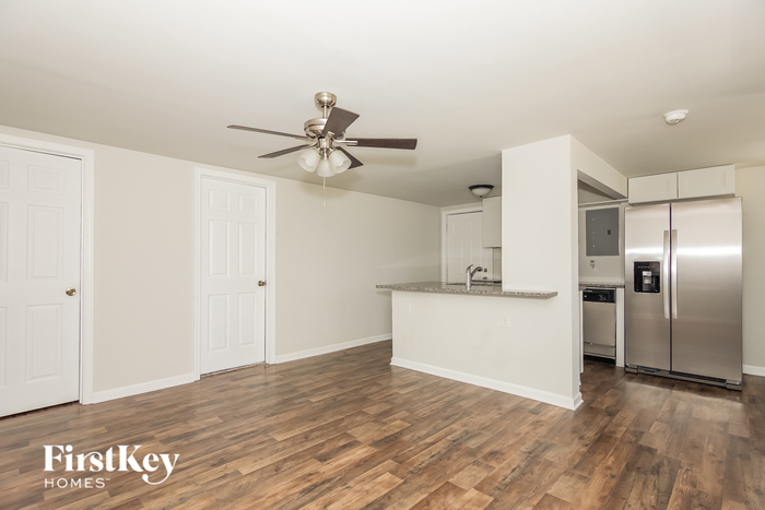 Building Photo - 1208 Redland Dr