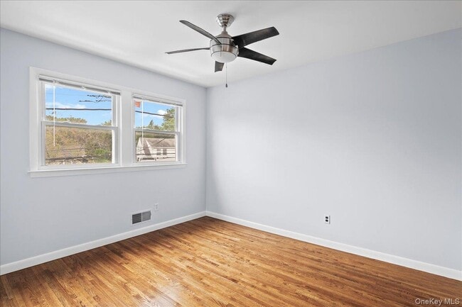 Building Photo - 284 Park Ave