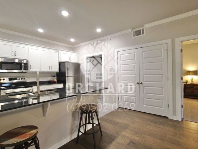 Building Photo - 1/1 Flat | Endura Park- Apartments in Siloam Springs!