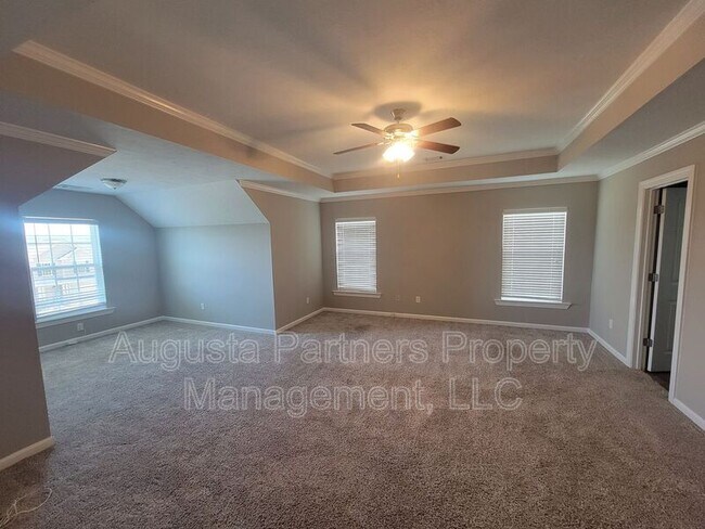 Building Photo - 1733 Ethan Way