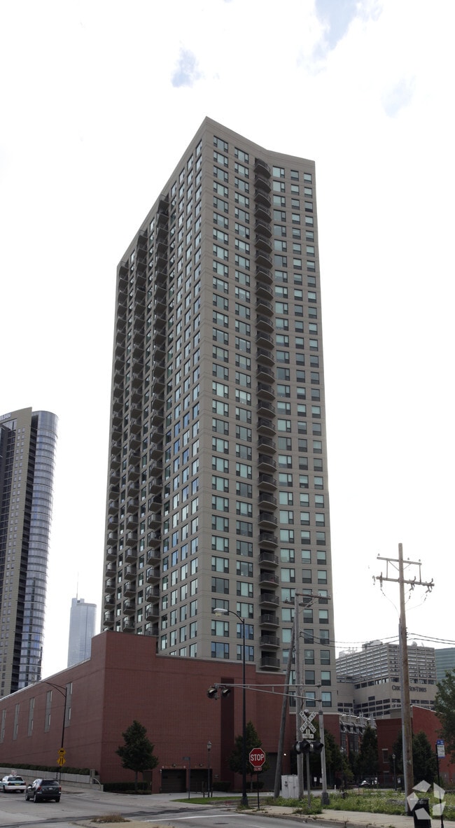 Building Photo - Kinzie Park