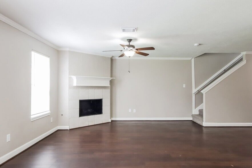 Building Photo - 6407 Crim Ct