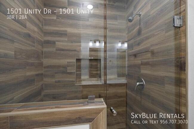 Building Photo - 1501 Unity Dr