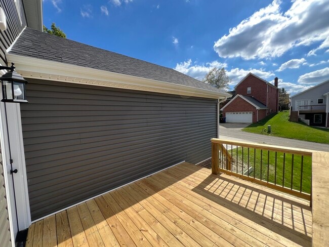 Building Photo - 309 Gallahadion Ct